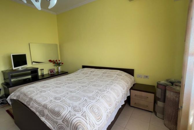 Shtepi ne shitje 3+1 ne Tirane - 180,000 Euro