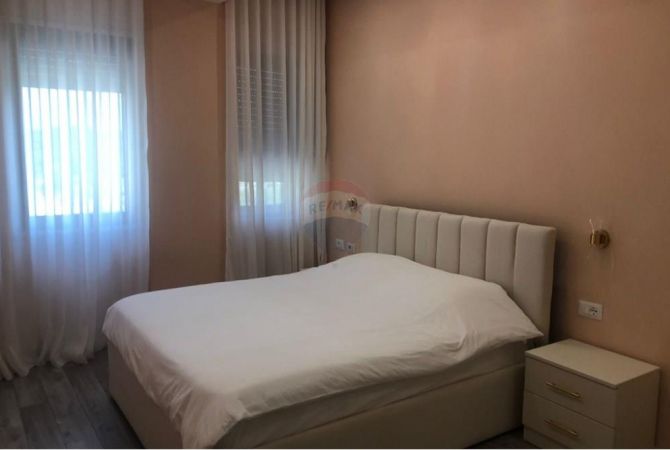 Shtepi me qera 1+1 ne Tirane - 750 Euro