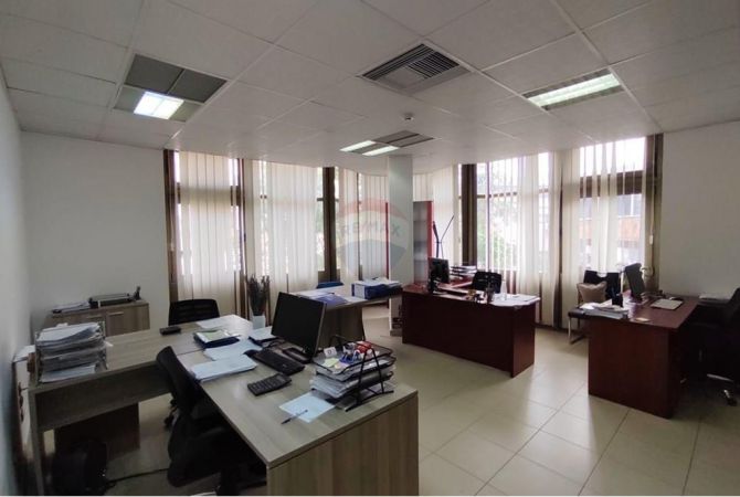 Zyre - Per Qira - Rruga Sulejman Delvina