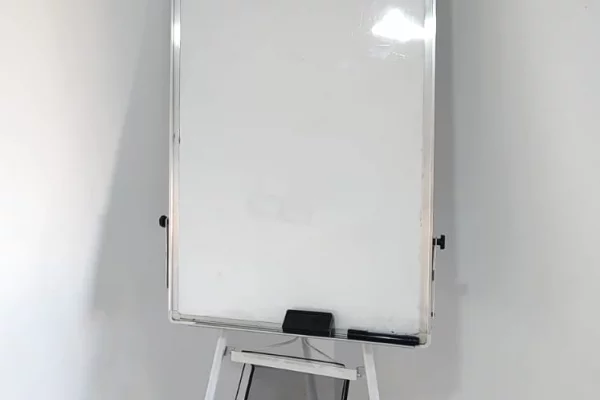 🟢 OKAZION - ZYRE E KOMPLETUAR ME QIRA (SHARED OFFICE)