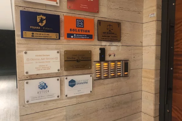 🟢 OKAZION - ZYRE E KOMPLETUAR ME QIRA (SHARED OFFICE)