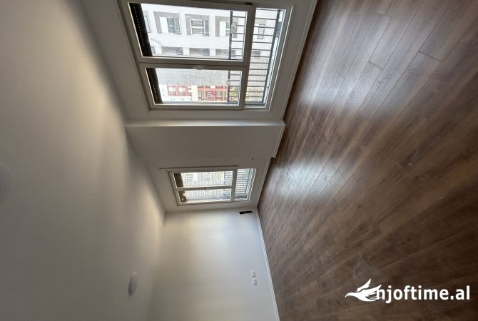 Shtepi me qera 2+1 ne Tirane - 900 Euro