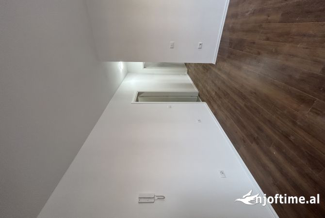 Shtepi me qera 2+1 ne Tirane - 900 Euro