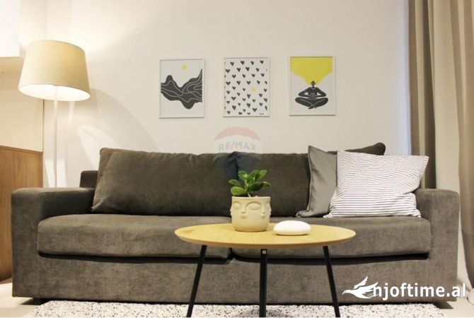 Shtepi me qera Apartament ne Tirane, Garsoniere, Mobilimi E mobiluar, Pagesa 600  Euro.