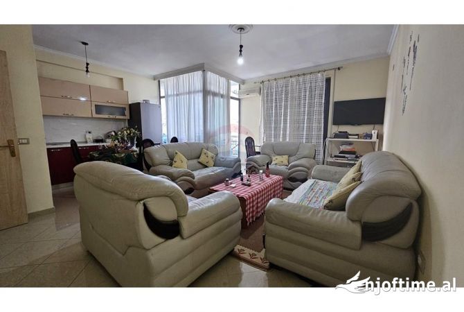 Shtepi ne shitje 2+1 ne Tirane - 115,000 Euro