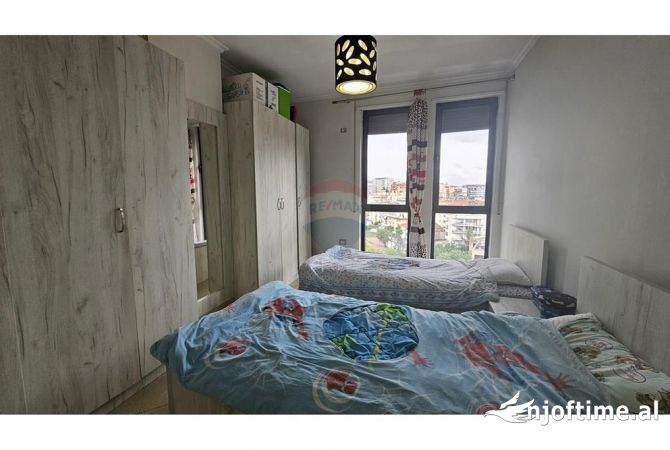 Shtepi ne shitje Apartament ne Tirane, 2+1, Mobilimi E mobiluar, Pagesa 115,000  Euro.
