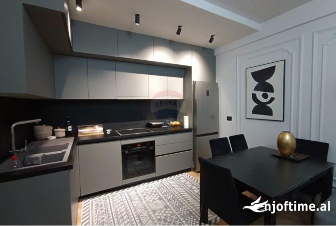 Shtepi ne shitje 1+1 ne Tirane - 140,000 Euro