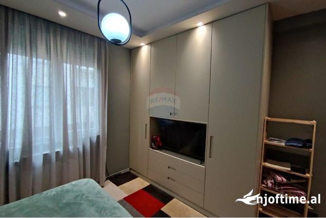 Shtepi ne shitje 1+1 ne Tirane - 140,000 Euro