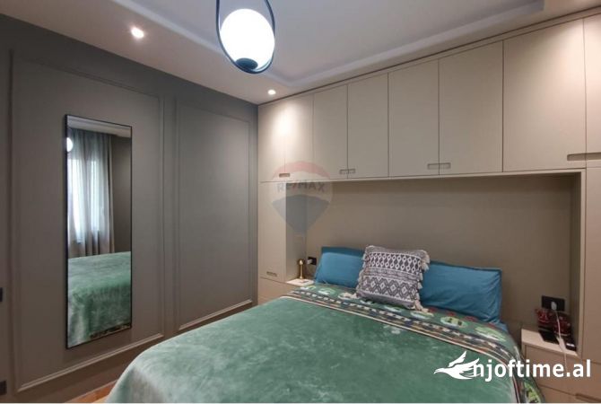 Shtepi ne shitje Apartament ne Tirane, 1+1, Mobilimi E mobiluar, Pagesa 140,000  Euro.