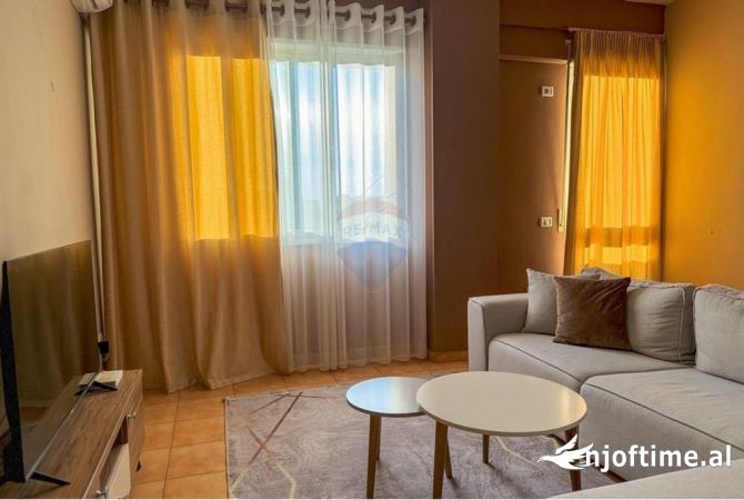 Shtepi ne shitje Apartament ne Tirane, 1+1, Mobilimi E mobiluar, Pagesa 190,000  Euro.