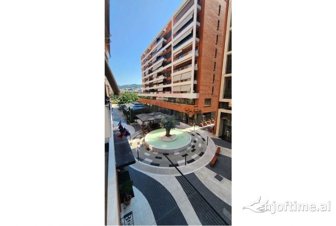 Ambient biznesi me qera 3+1 ne Tirane - 6,600 Euro