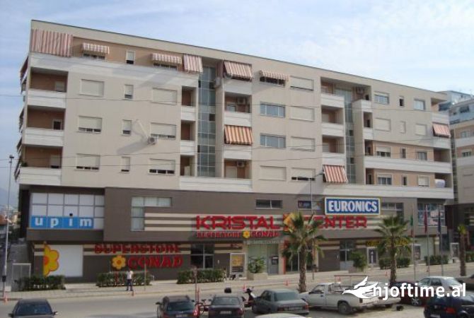 Ambient biznesi ne shitje 1+1 ne Tirane - 505,000 Euro
