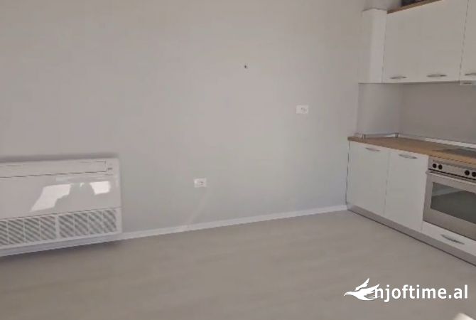 Shtepi me qera 2+1 ne Tirane - 625 Euro