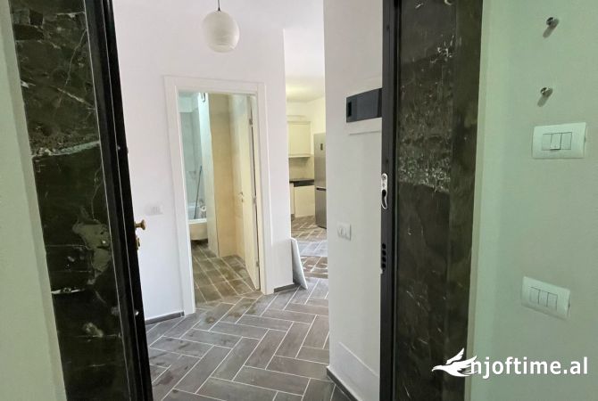 Jepet ambient me qera 2+1 rr. myslym shyri