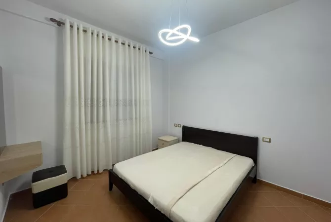 Shtepi me qera 1+1 ne Tirane - 450 Euro