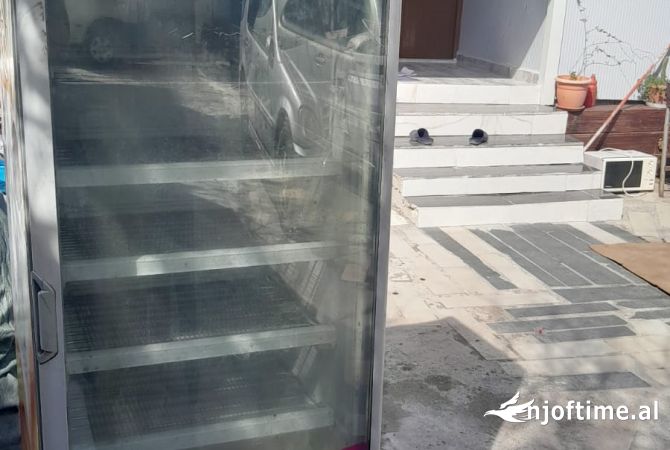 Artikuj te ndryshem  ne Tirane - 12,000 Leke
