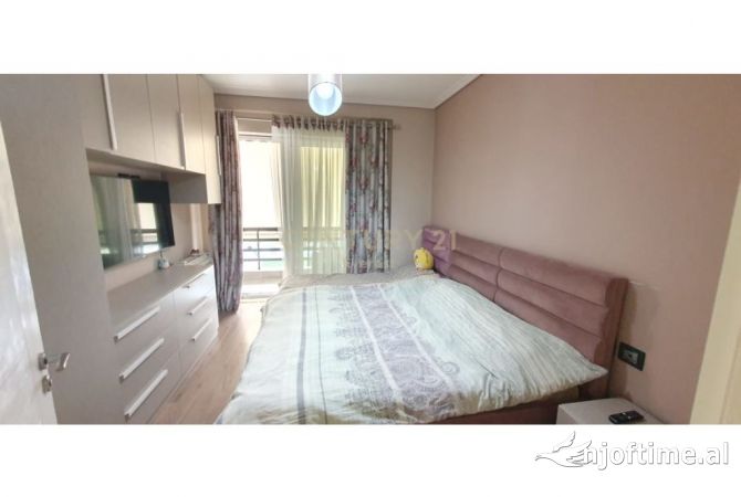 Shtepi me qera 1+1 ne Tirane - 700 Euro