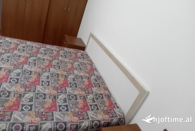 Shtepi me qera 1+1 ne Tirane - 25,000 Leke