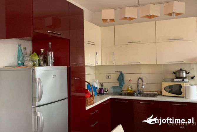 Shtepi ne shitje 1+1 ne Tirane - 150,000 Euro