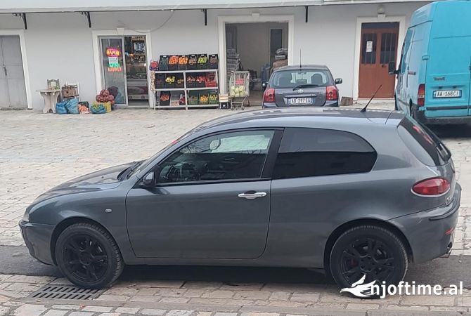 Auto in Vendita  a Tirana - 1,700 Euro