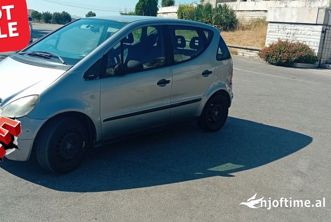Makina ne shitje ne Lushnje - 1,000 Euro