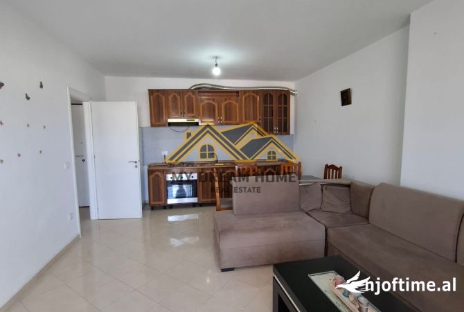 Shtepi me qera 1+1 ne Durres - 300 Euro