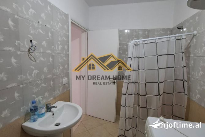 Shtepi me qera 1+1 ne Durres - 300 Euro