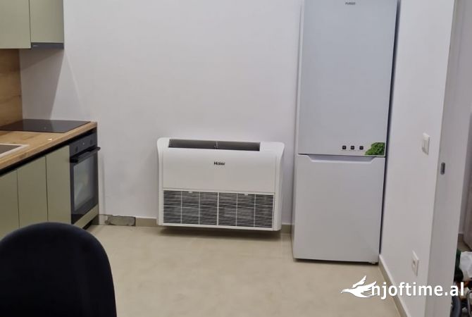 Shtepi me qera Shtepi Private ne Tirane, 1+1, Mobilimi E mobiluar, Pagesa 400  Euro.