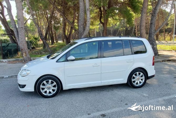 Auto in Vendita  a Valona - 5,000 Euro