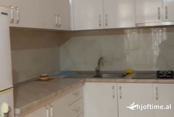 Shtepi me qera Garsoniere ne Tirane - 280 Euro