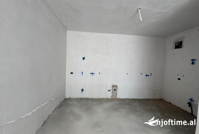 Shtepi ne shitje 1+1 ne Tirane - 175,000 Euro