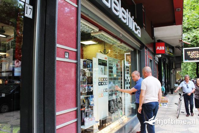 Ambient biznesi ne shitje 1+1 ne Tirane - 650,000 Euro