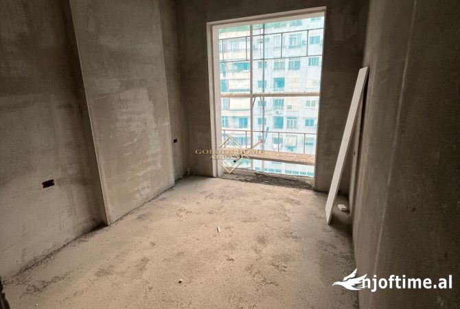 Shtepi ne shitje Apartament ne Tirane, 2+1, Mobilimi Bosh, pa mobiluar, Pagesa 128,700  Euro.