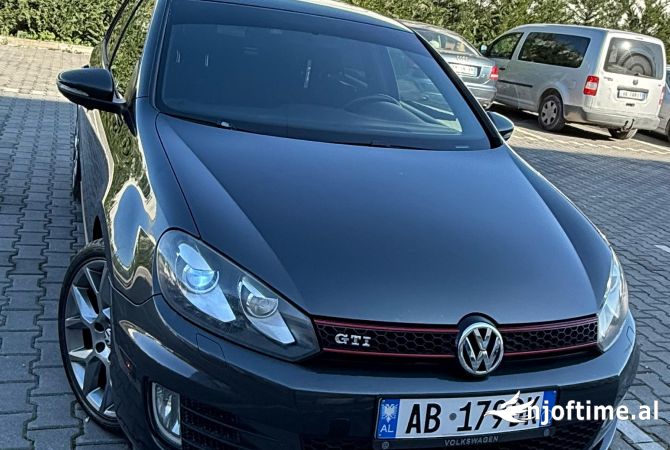 Makina ne shitje ne Tirane, Volkswagen, 2012 Benzine,Kambio Automatik Pagesa 8,800  Euro.