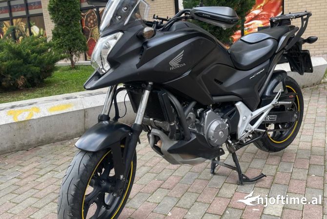 Motorra ne shitje  ne Tirane - 550 Euro