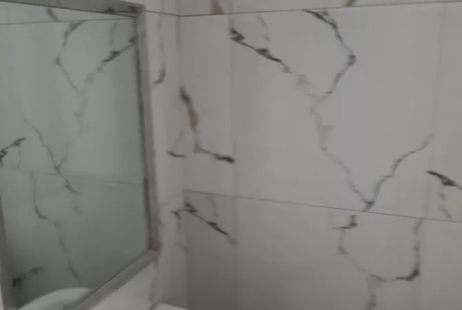 Ambiente Commerciale in Affitto 1+1 a Tirana - 500 Euro