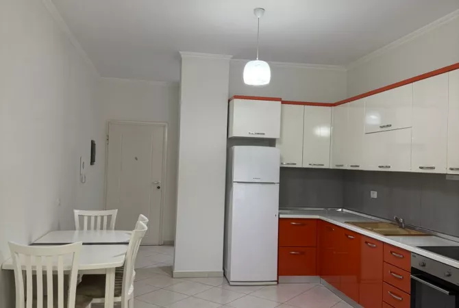 Shtepi me qera 2+1 ne Tirane - 500 Euro