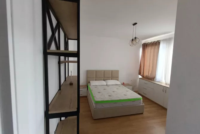Shtepi me qera 1+1 ne Tirane - 750 Euro