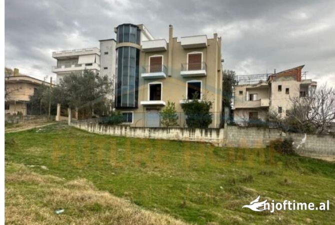Shtepi ne shitje 3+1 ne Tirane - 310,000 Euro