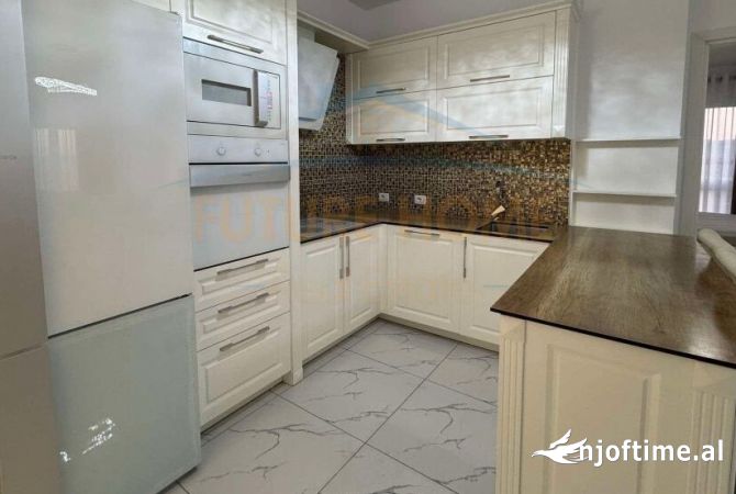 Shtepi ne shitje 2+1 ne Tirane - 260,000 Euro