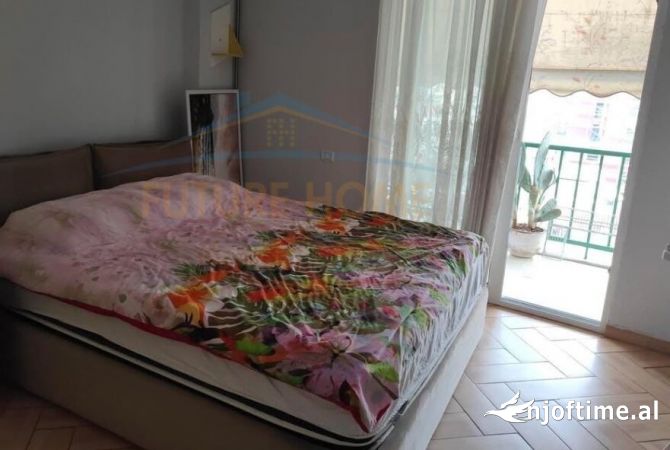 Shtepi me qera Apartament ne Tirane, 2+1, Mobilimi E mobiluar, Pagesa 600  Euro.