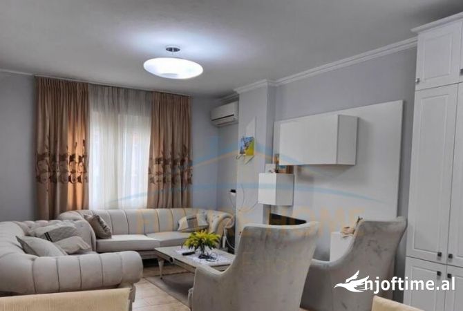 Shtepi me qera 2+1 ne Tirane - 600 Euro