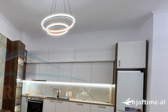 Shtepi ne shitje 2+1 ne Tirane - 145,000 Euro