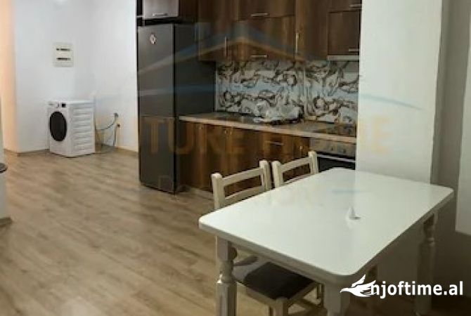 Shtepi ne shitje 2+1 ne Tirane - 95,000 Euro