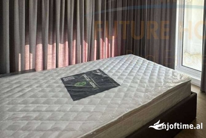Shtepi me qera 2+1 ne Tirane - 390 Euro