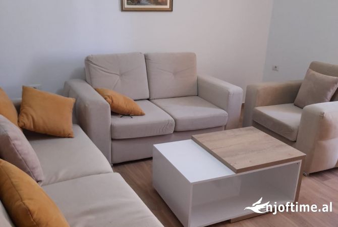 Shtepi me qera 2+1 ne Durres - 35,000 Leke