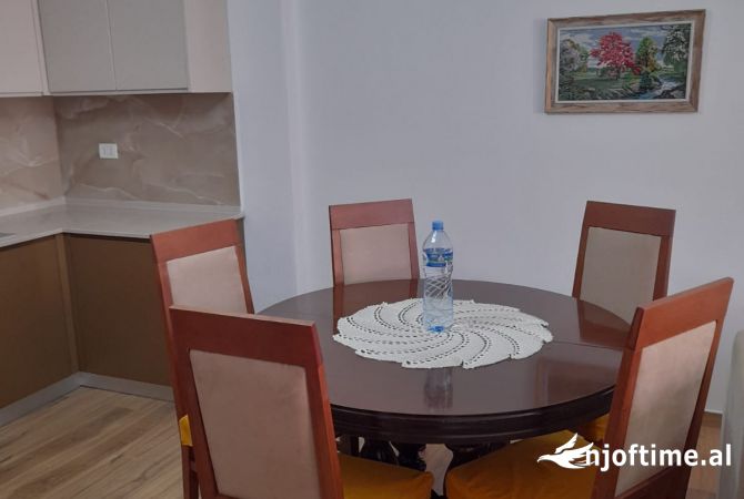 Shtepi me qera 2+1 ne Durres - 35,000 Leke