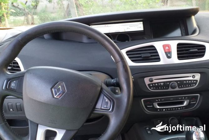 Cars for sale in Fier, Renault, 2010 Diesel,Kambio Manual Payment 3,300  Euro.