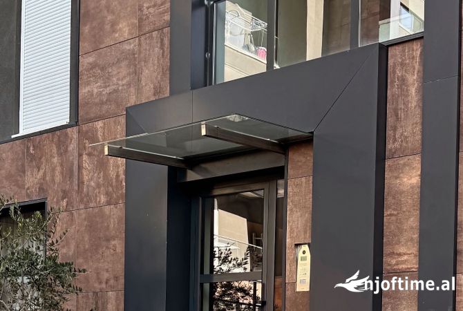 Shtepi me qera Apartament ne Tirane, 1+1, Mobilimi E mobiluar, Pagesa 100,000  Leke.