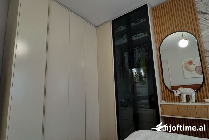 Shtepi me qera Apartament ne Tirane, 1+1, Mobilimi E mobiluar, Pagesa 100,000  Leke.